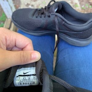 Nike Revolution 4 Running Shoe